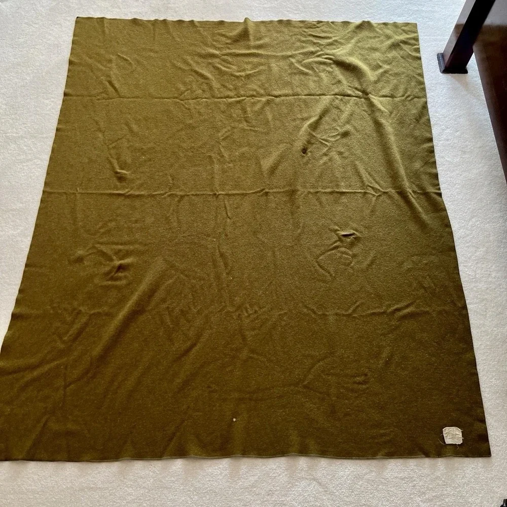 WW11 US Army Wool Blanket 1943 Virginia Woolen Co Olive Drab 66x84 QM Tag 1 Hole